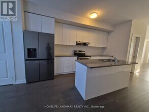 227 Webb St in Markham, ON - Building Photo - Building Photo