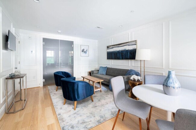 1737 Q St NW-Unit -ID1011212P in Washington, DC - Building Photo - Building Photo