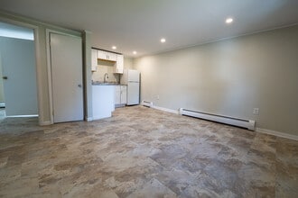 684 Co Hwy 28, Unit 2a in Cooperstown, NY - Building Photo - Building Photo