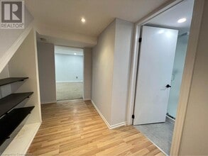 187 Nash Rd N in Hamilton, ON - Building Photo - Building Photo