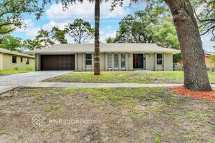 2041 Dunsford Dr in Orlando, FL - Building Photo