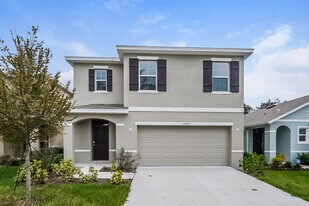 12409 Pagoda Pl in Tampa, FL - Building Photo