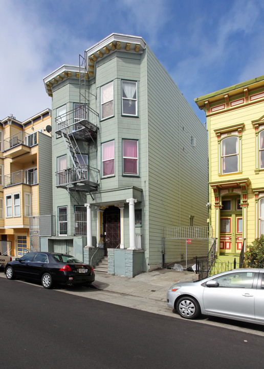 656 Capp St in San Francisco, CA - Building Photo