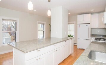 69 Dover St in Somerville, MA - Building Photo - Building Photo