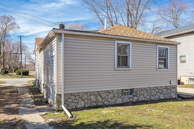 700 Clinton St in Lockport, IL - Building Photo - Building Photo