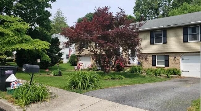 property at 36 Kendes Rd