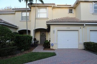 13394 Georgian Ct in Wellington, FL - Building Photo