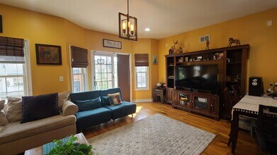 28 Leonard St in Jersey City, NJ - Building Photo - Building Photo