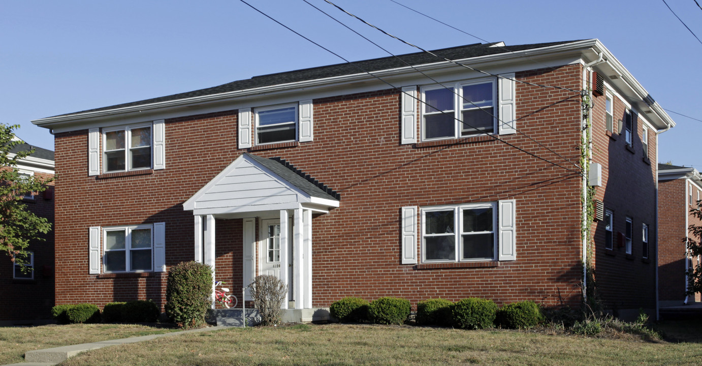 Deer Park Apartments in Cincinnati, OH - Building Photo