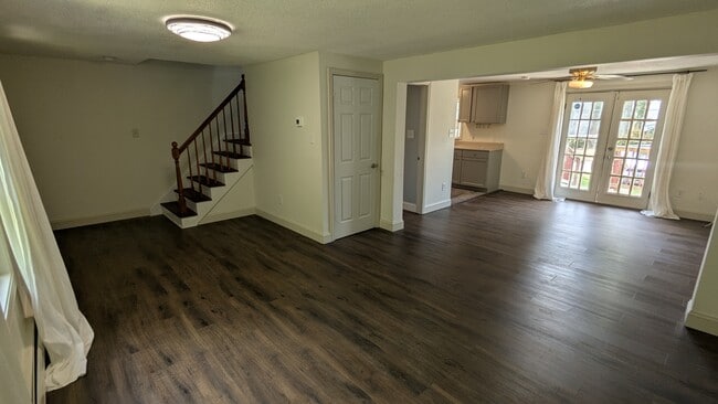 703 Congress Ave in New Haven, CT - Building Photo - Building Photo