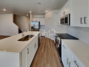 18444 W El Cortez Pl in Surprise, AZ - Building Photo - Building Photo