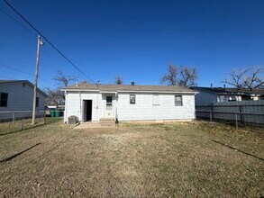 3340 SW 23rd St in Oklahoma City, OK - Foto de edificio - Building Photo