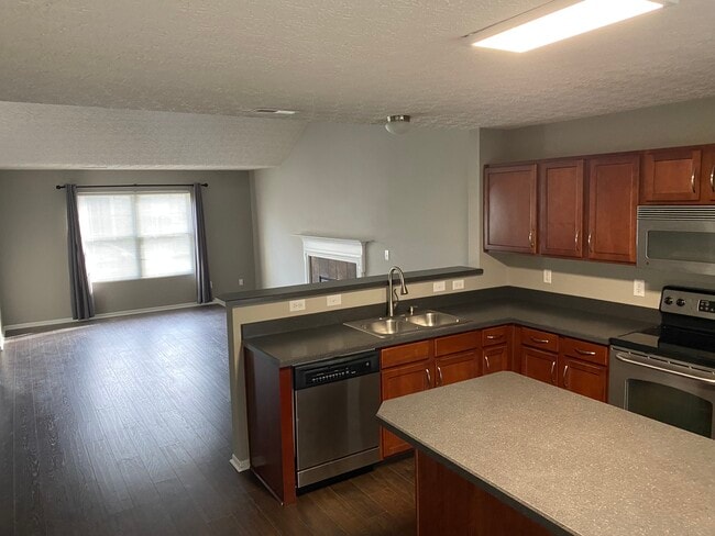 5974 Canyon Creek Dr in Dublin, OH - Building Photo - Building Photo