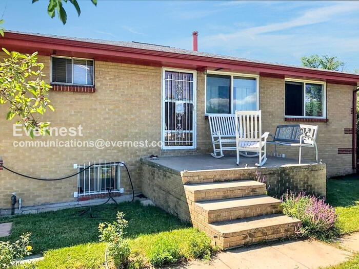 3366 W 55th Pl in Denver, CO - Building Photo