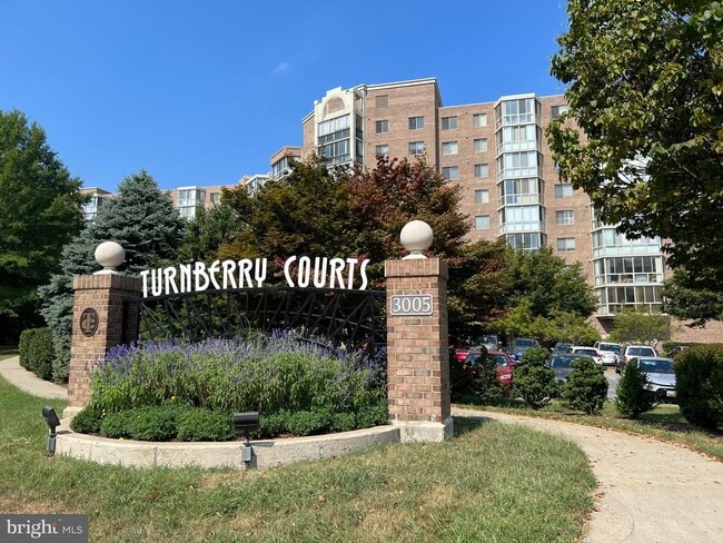 property at 3005 S Leisure World Blvd