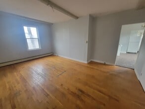 17 Duke St in Trenton, NS - Building Photo - Building Photo