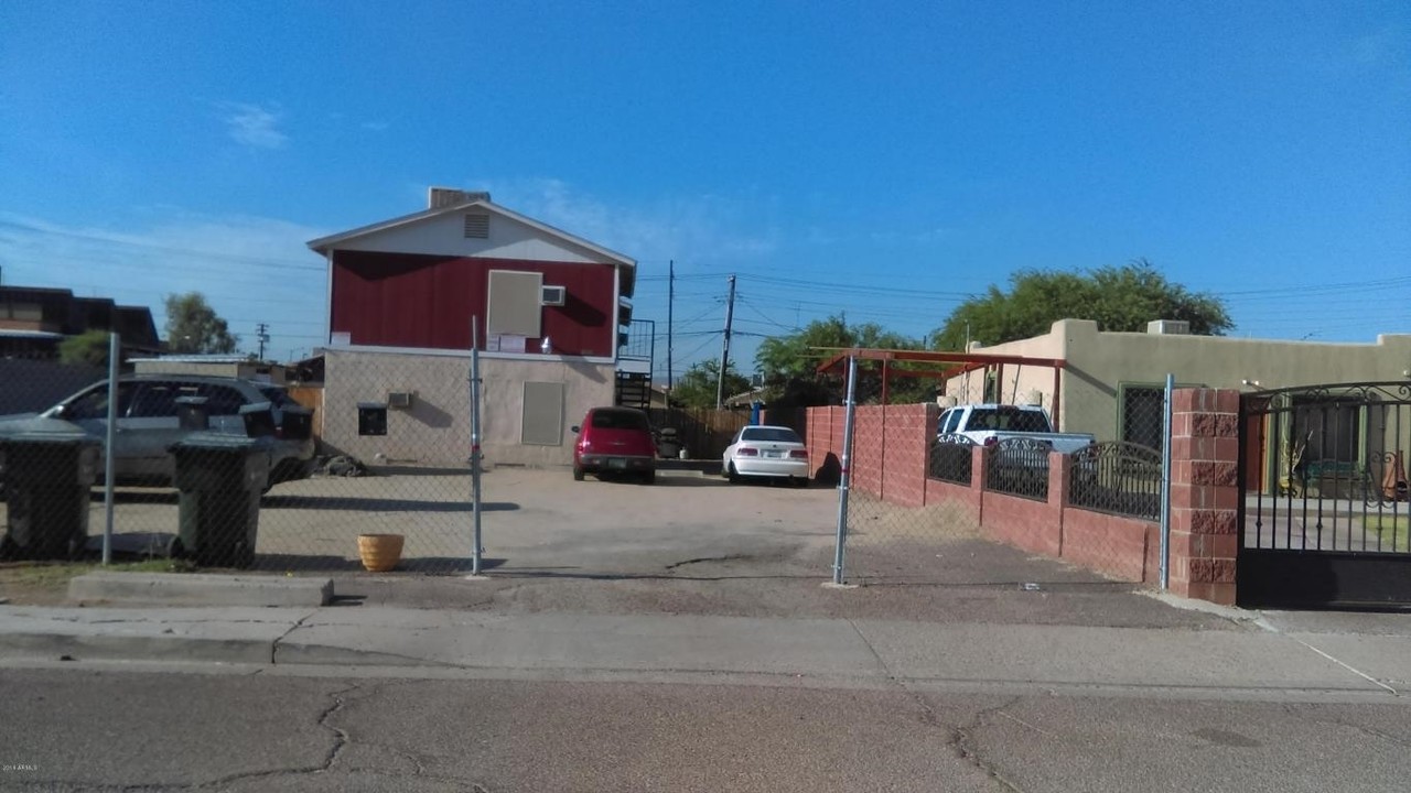 2525 E Monroe St in Phoenix, AZ - Building Photo