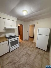 221 Everett Pl in Englewood, NJ - Building Photo - Building Photo