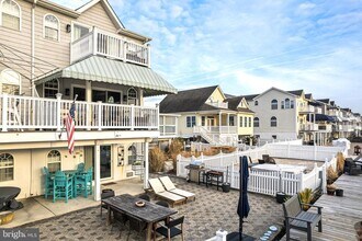 536 W Montgomery Ave in Wildwood, NJ - Building Photo - Building Photo