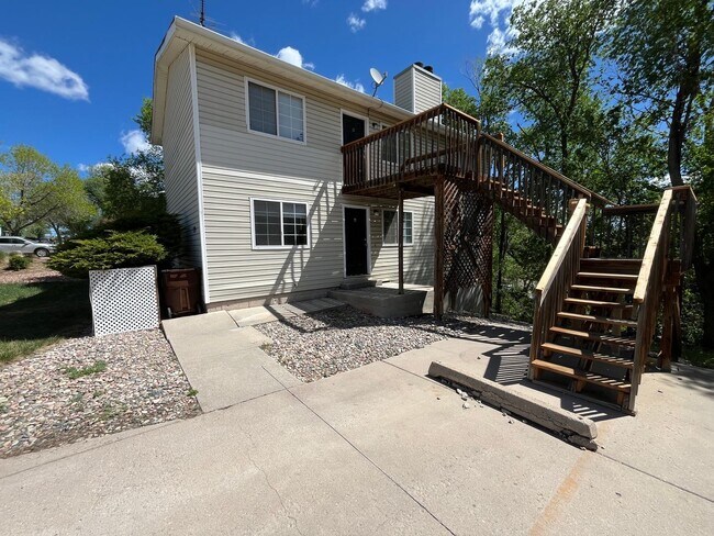 property at 739 Manitou Blvd