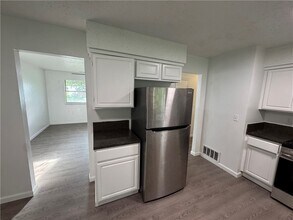 1303 White Rd in Springdale, AR - Building Photo - Building Photo