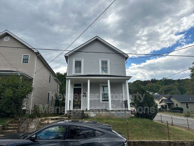 property at 16 W Peabody St