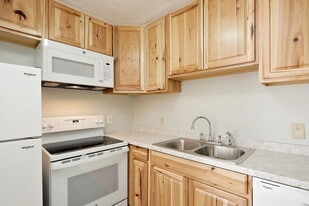 1406 Chesapeake St in Charlottesville, VA - Building Photo