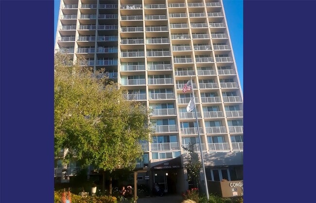 288 F St in Chula Vista, CA - Foto de edificio - Building Photo