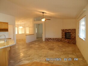 17785 Branding Iron Rd in Apple Valley, CA - Building Photo - Building Photo