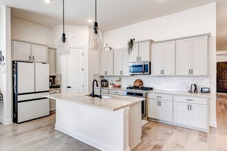 2824 Stone Branch Dr in Leander, TX - Building Photo - Building Photo