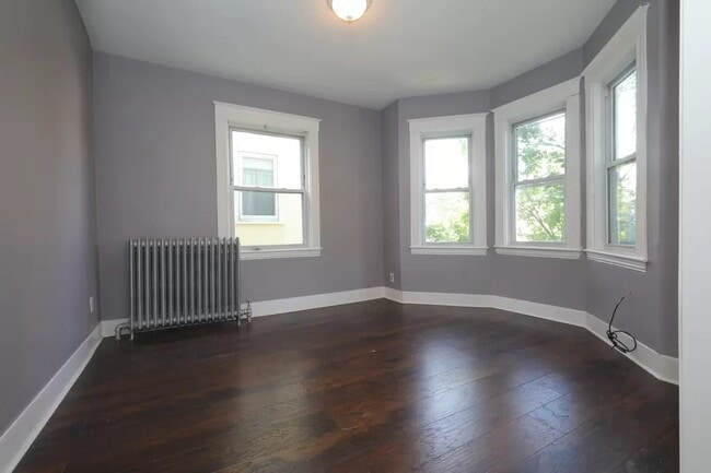 196 Sherman St, Unit 2 in Cambridge, MA - Building Photo - Building Photo