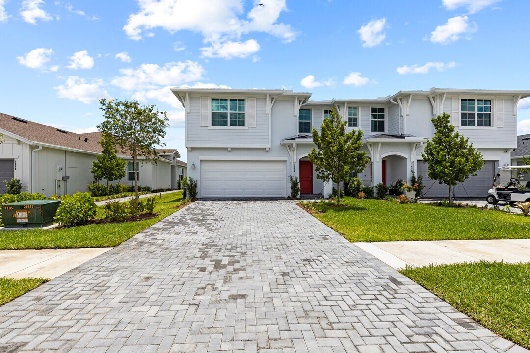 1454 Tangled Orch Trce in Loxahatchee, FL - Building Photo