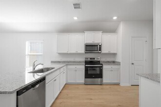 133 Paria Ct in Jarrell, TX - Building Photo - Building Photo