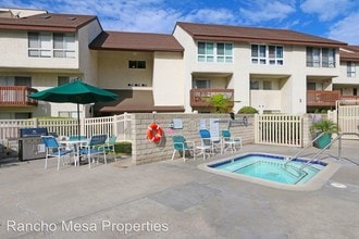 6151 Rancho Mission Rd in San Diego, CA - Building Photo - Building Photo