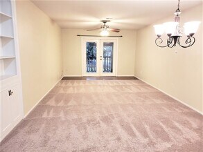 13008 Trail Hollow Dr, Unit A in Houston, TX - Building Photo - Building Photo