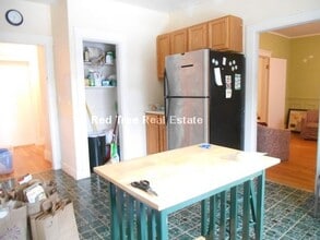 40 Orchard Rd, Unit 2 in Brookline, MA - Building Photo - Building Photo