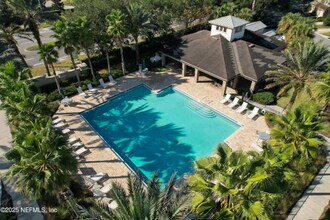 7041 Beauhaven Ct in Jacksonville, FL - Building Photo - Building Photo