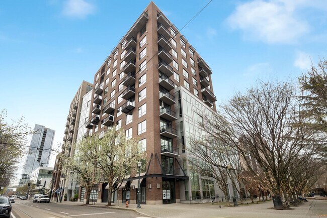 property at 922 NW 11th Ave