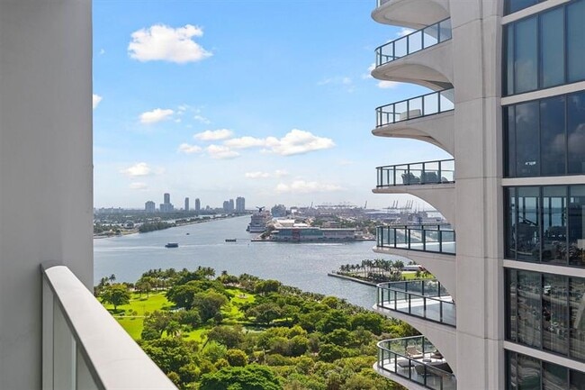 property at 1040 Biscayne Blvd
