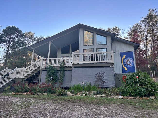 property at 348 Cozy Cove Hollow