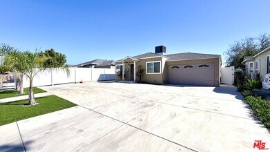 11836 Rialto St in Los Angeles, CA - Building Photo - Building Photo