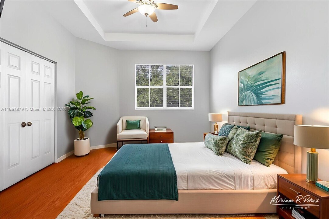 4964 SW 140th Terrace in Miramar, FL - Building Photo