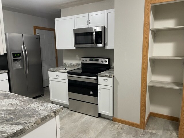 1408 9th St S in Moorhead, MN - Building Photo