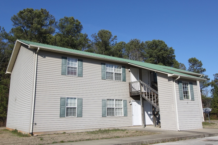 Narrows Nest in Jacksonville, AL - Foto de edificio