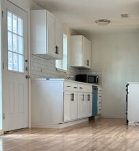 2702 S Fielder Rd in Arlington, TX - Building Photo - Building Photo