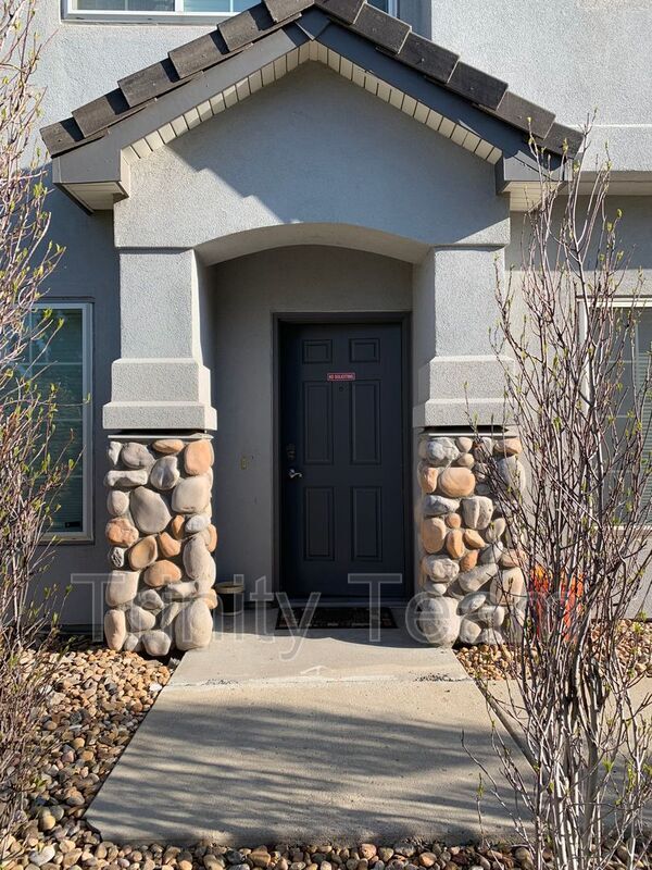 10730 Eliot Cir in Westminster, CO - Building Photo - Building Photo