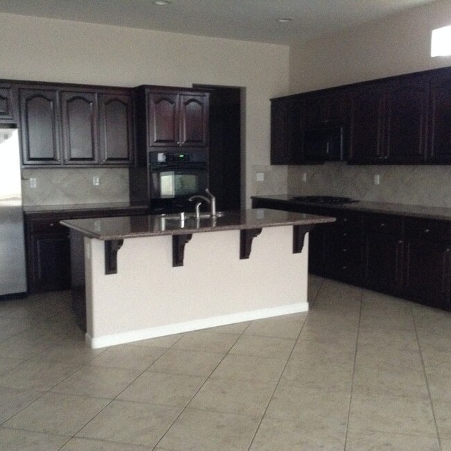 2720 Milano Drive in Sparks, NV - Building Photo - Building Photo