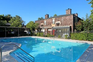 COUNTRY CLUB VILLAGE