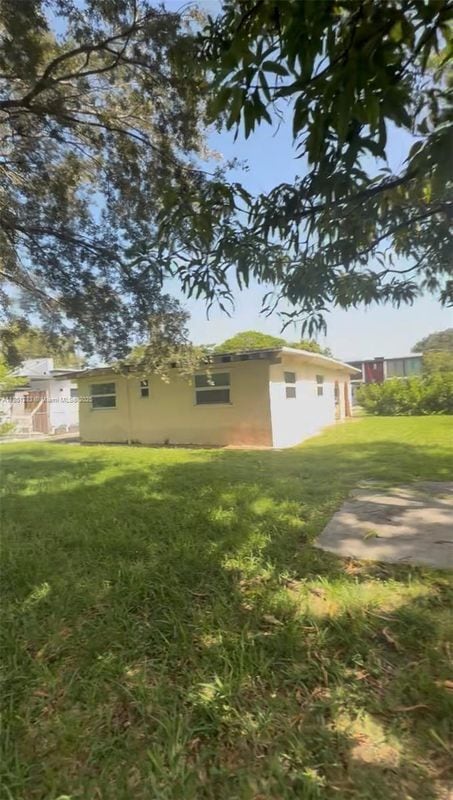 1545 NE 128th St in North Miami, FL - Building Photo - Building Photo