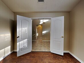 5110 Spring Brook Dr in Corpus Christi, TX - Building Photo - Building Photo